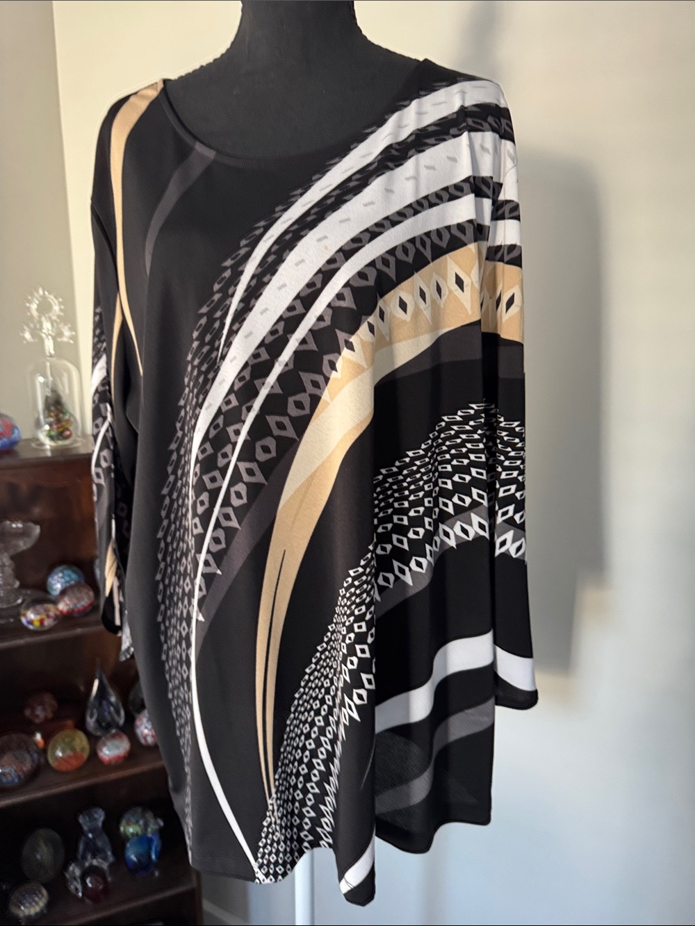 Chico's Black, Gold & White Abstract Flow Tunic